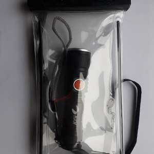 Flashlight + pochette étanche 600x800